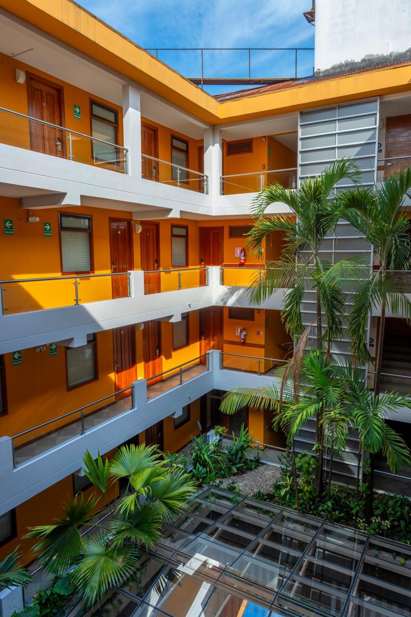 Victoria Regia Hotel Iquitos Exterior foto